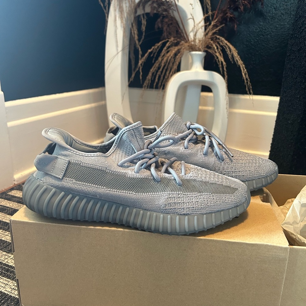 Men’s Adidas Yeezy Gray Sneakers - Picture 2 of 9
